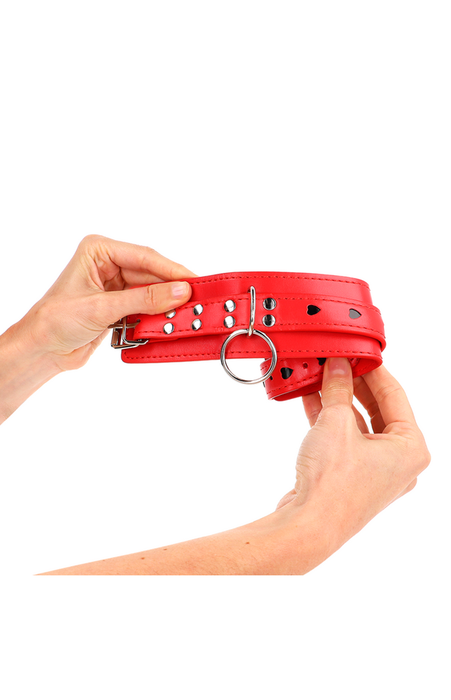 KINK - POLSO ROSSO CON INTARSIO A CUORE NERO REGOLABILE 21-28 CM X 5,5 CM