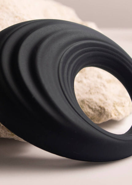 ROCKS-OFF - ANELLO VIBRANTE PER PENE SPIRE NERO